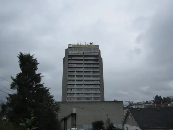 Highliner Plaza Hotel & Conference Centre - Dış Mekan