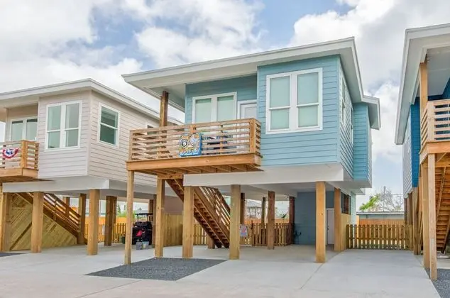 Highway 9 @ Sandcastle Cove