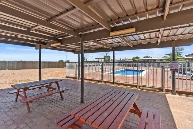 Highway One Motel Port Augusta - Havuz