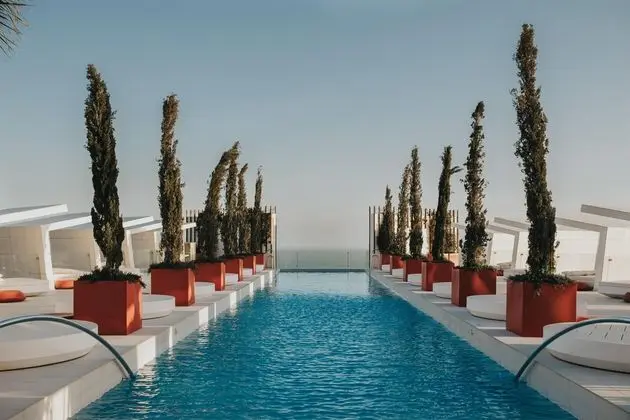 Higueron Hotel Malaga, Curio collection by HILTON - Havuz