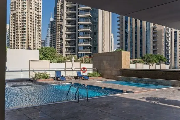 HiGuests - 8 Boulevard Walk - Havuz