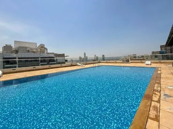 HiGuests - Golf View Residence - Havuz