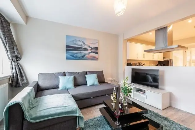 HiikotsHomes - Dartford - Lobi
