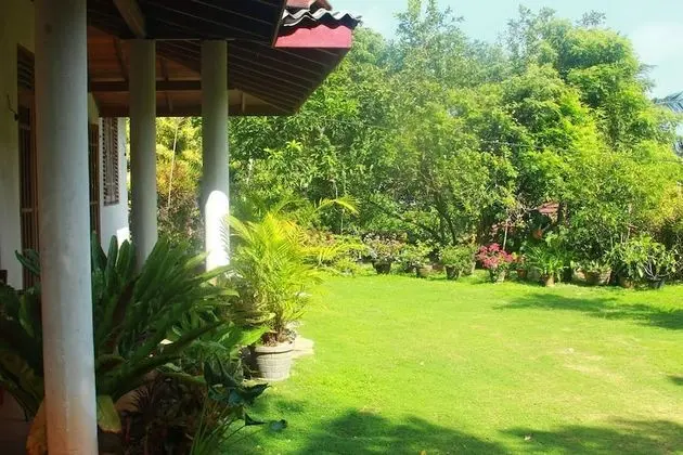 HikkaJayaSri Villa Peacock - Konum Öne Çıkanlar