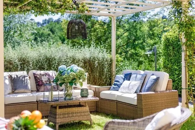 Villa Hilary a Convenient Luxury 4 Bedrooms Villa With Sharing Pool on the Hills by Lucca - Oda