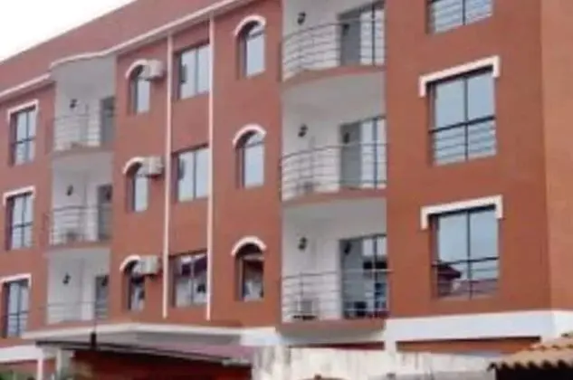 Hilary Hotel