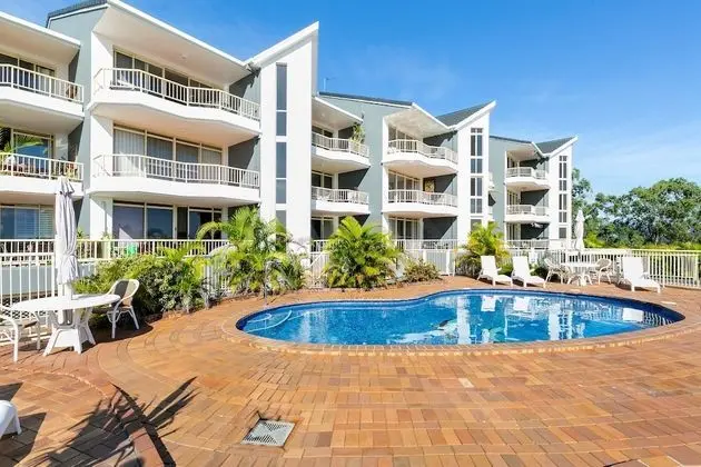 The Hill Apartments - Havuz