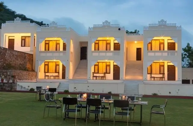 Hill Garden Retreat