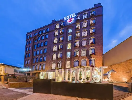Hill House Bogota - Apartahotel
