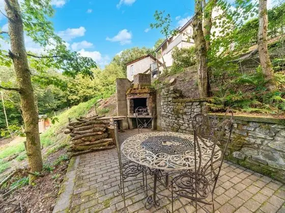 Hill View Apartment in Bouillon With Terrace - Yerinde Yemek