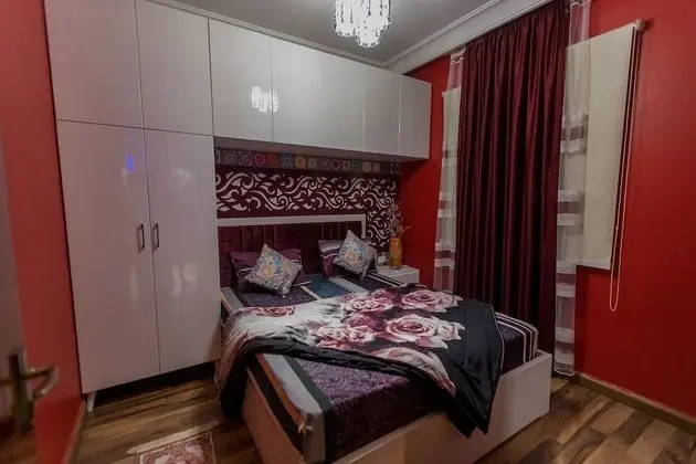 The Hill View Apartment - Oda