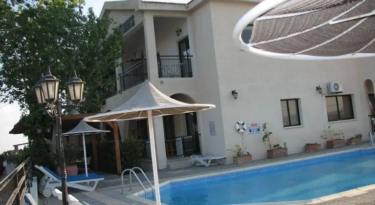 Hill View Hotel Apartments