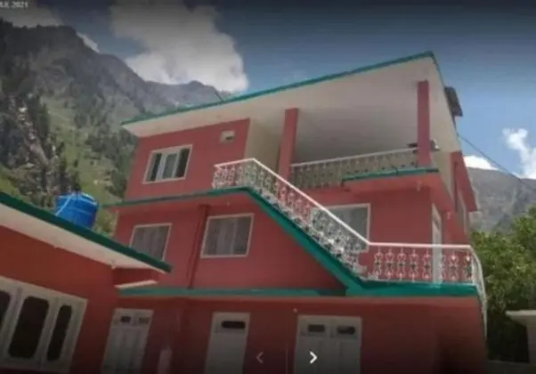 Hill View Hotel And family Cottage