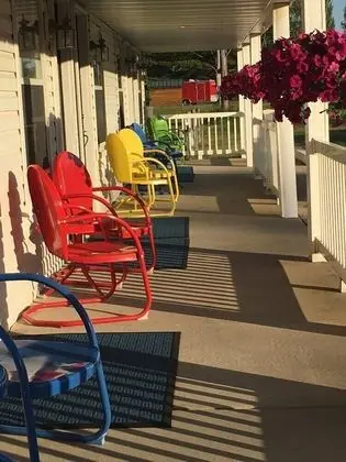 Hillcrest Inn & Motel - Dış Mekan