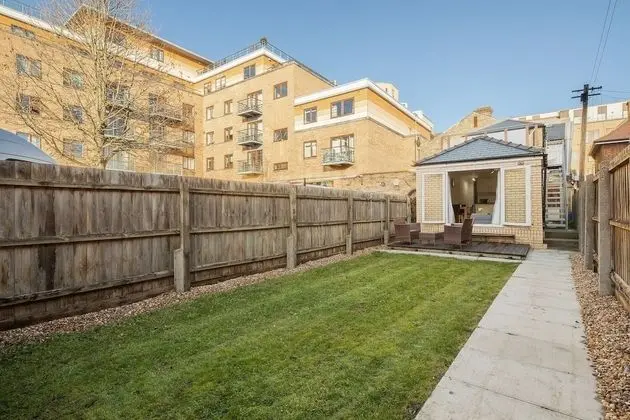 Hills Road Flat