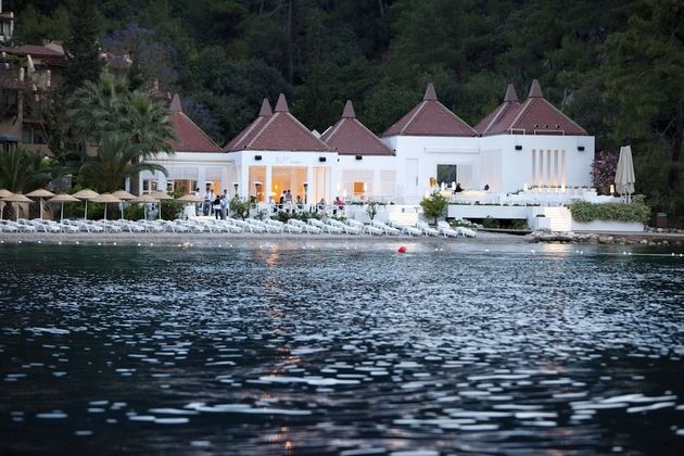 Hillside Beach Club - 1