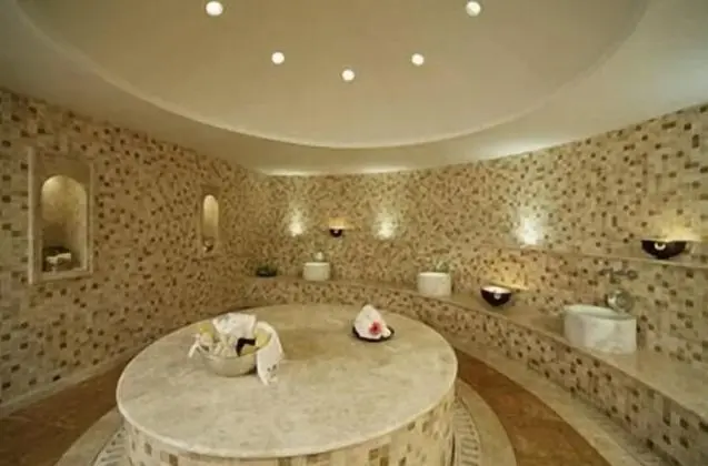 Hillside Beach Club - 5