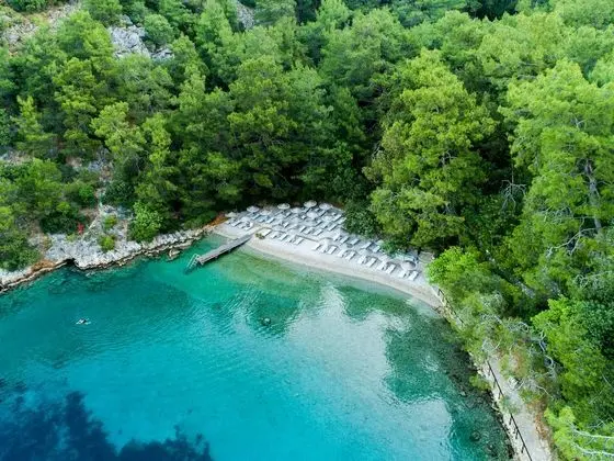 Hillside Beach Club - 3