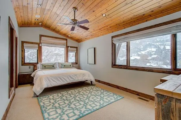 Hillside Overlook by Avantstay Quiet Mountain Getaway w/ Incredible Views! - İç Mekan