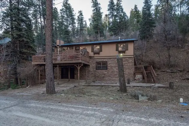 Hilltop Hide-away