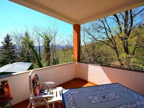 Hilltop Holiday Home in Sesta Godano With Balcony & Parking