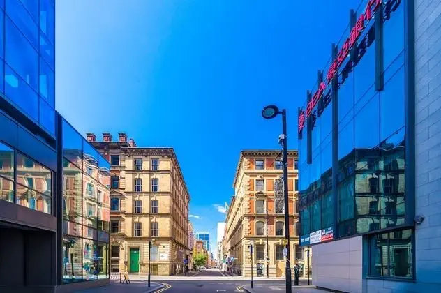Hilltop Serviced Apartments - Piccadilly - Dış Mekan