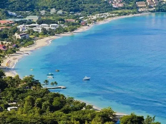 Hillview Apartments and Vehicle Rental - Plaj