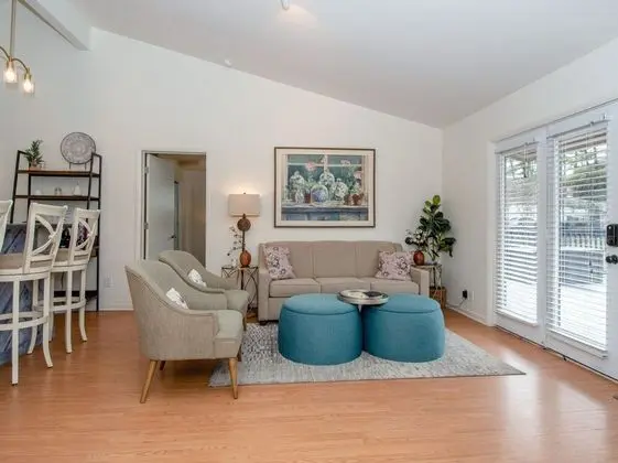 Hillwood Hideaway - Oda Düzeni