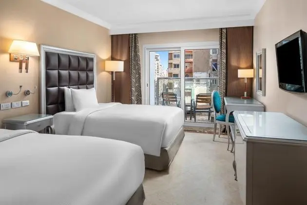 Hilton Alexandria Corniche - Genel