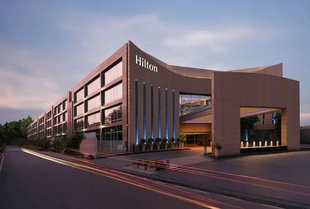 Hilton Bangalore Embassy GolfLinks - Öne Çıkan Resim