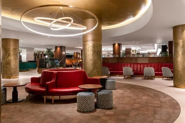 Hilton Birmingham Metropole - Lobi