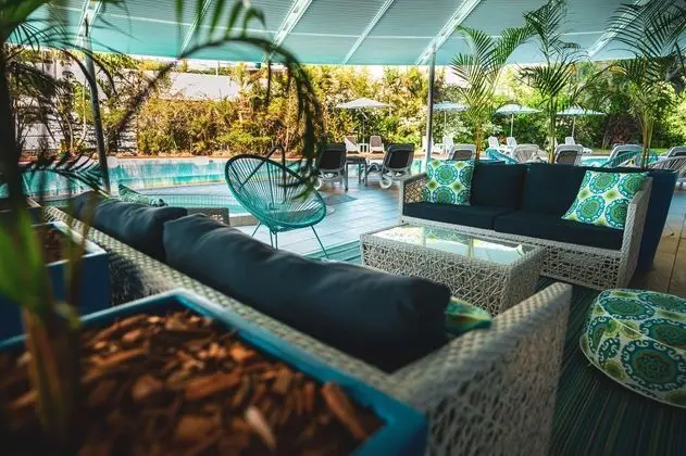 Hilton Cairns Hotel - Havuz