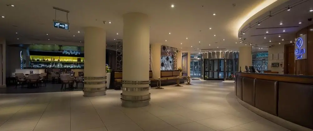 Hilton Cardiff - Lobi