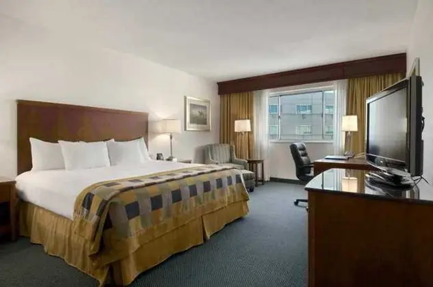 Hilton Cincinnati Airport 