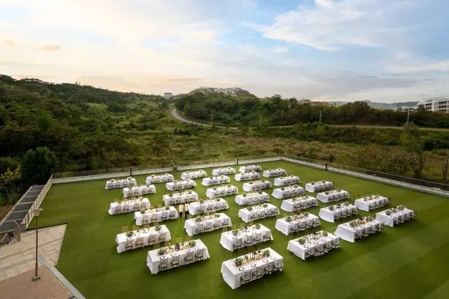 HILTON CLARK SUN VALLEY RESORT - Dış Mekan