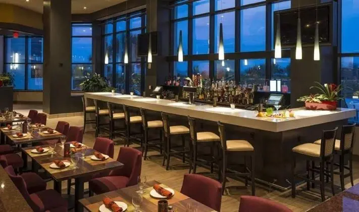 Hilton Cocoa Beach Oceanfront - Bar