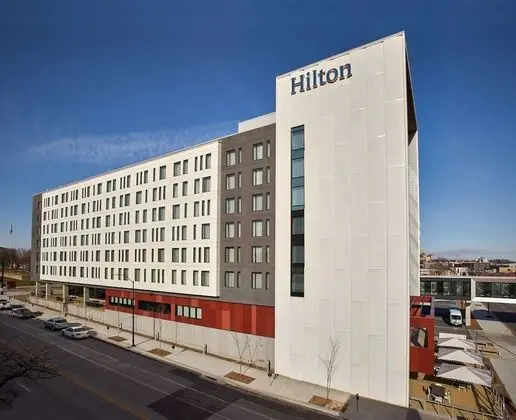 Hilton Des Moines Downtown - Dış Mekan