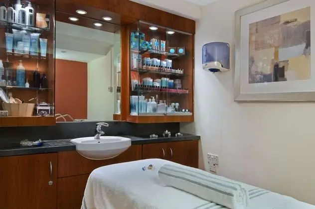 Hilton East Midland Airport - Spa