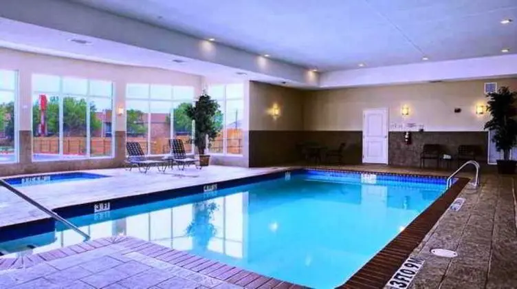 Hilton Garden Inn Abilene - Havuz