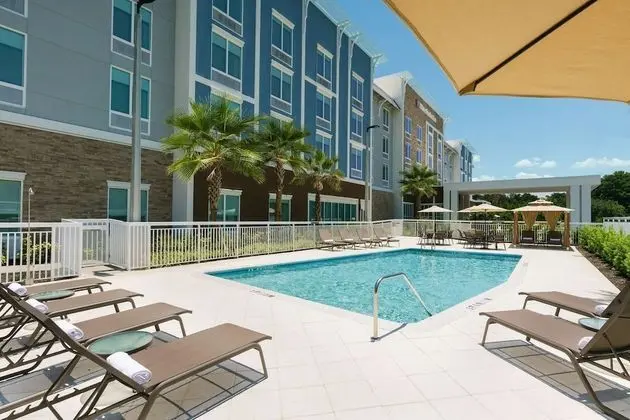 Hilton Garden Inn Apopka City Center - Havuz