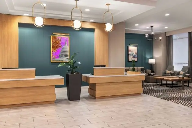 Hilton Garden Inn Arlington Shirlington - Lobi