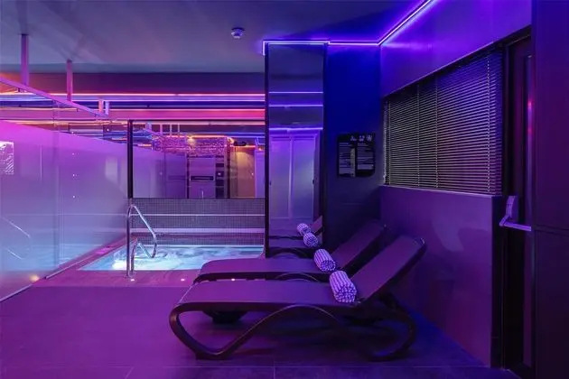 Hilton Garden Inn Asuncion Aviadores del Chaco - Havuz