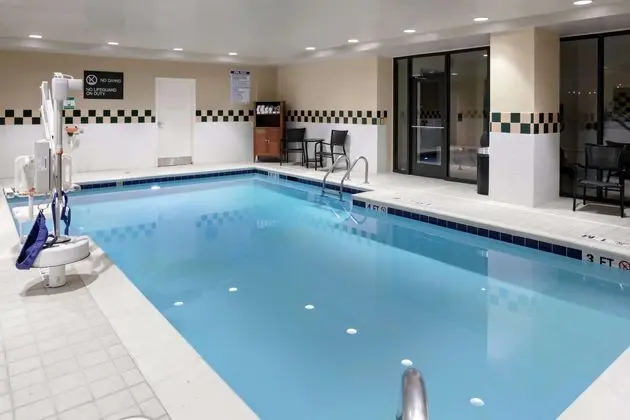 Hilton Garden Inn Atlanta Perimeter Center - Havuz