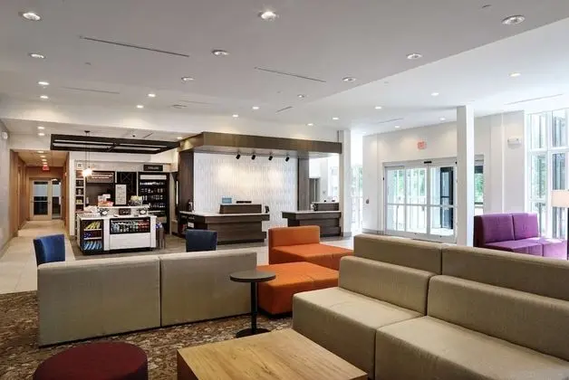 Hilton Garden Inn Bel Air - Lobi