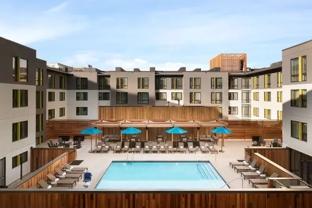 Hilton Garden Inn Boulder - Havuz