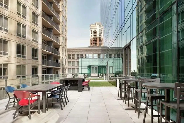 HILTON GARDEN INN CHICAGO DOWNTOWN SOUTH LOOP - Dış Mekan