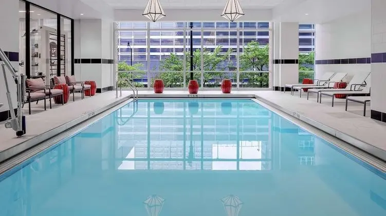Hilton Garden Inn Chicago McCormick Place - Havuz