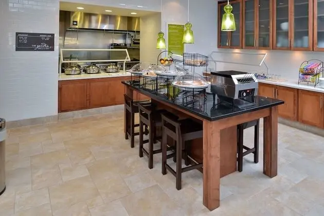 Hilton Garden Inn Cincinnati/West Chester - Yerinde Yemek