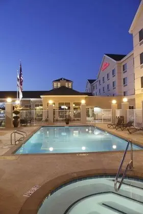 Hilton Garden Inn Clovis - Havuz