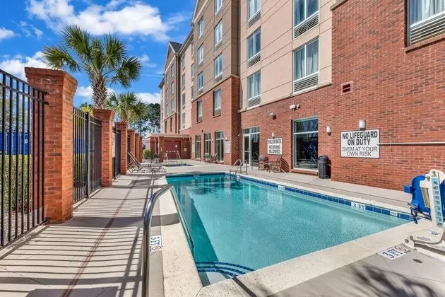Hilton Garden Inn/Coastal Grand Circle - Havuz
